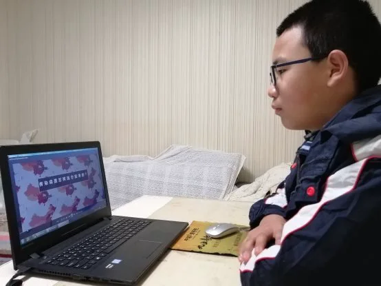D:\2020春学期德育工作\2020.2.15 金坛段玉裁中学科普教育活动材料\线上课堂\刘汶鑫.jpg