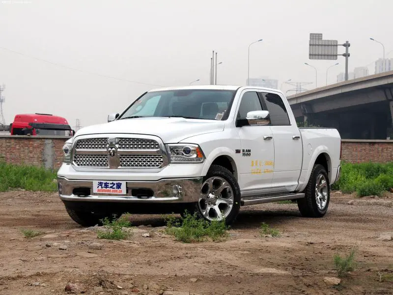 https://car0.autoimg.cn/upload/2014/7/25/800x600_0_autohomecar__20140725112051803497210.jpg