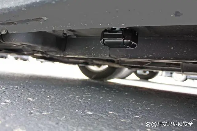 怎么防止车上装窃听和针孔摄像头-有驾 怎么防止车上装窃听和针孔摄像头-有驾