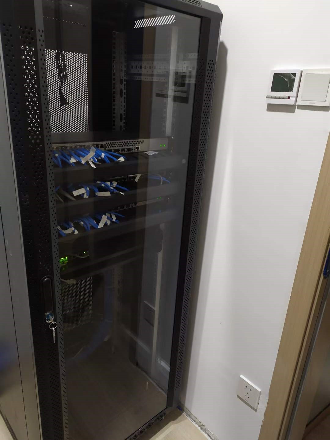 重庆弱电安装：如何区分弱电和强电